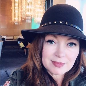 Meet your Posher, Peggy